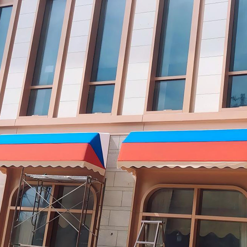 Mái hiên kiểu Pháp có động cơ