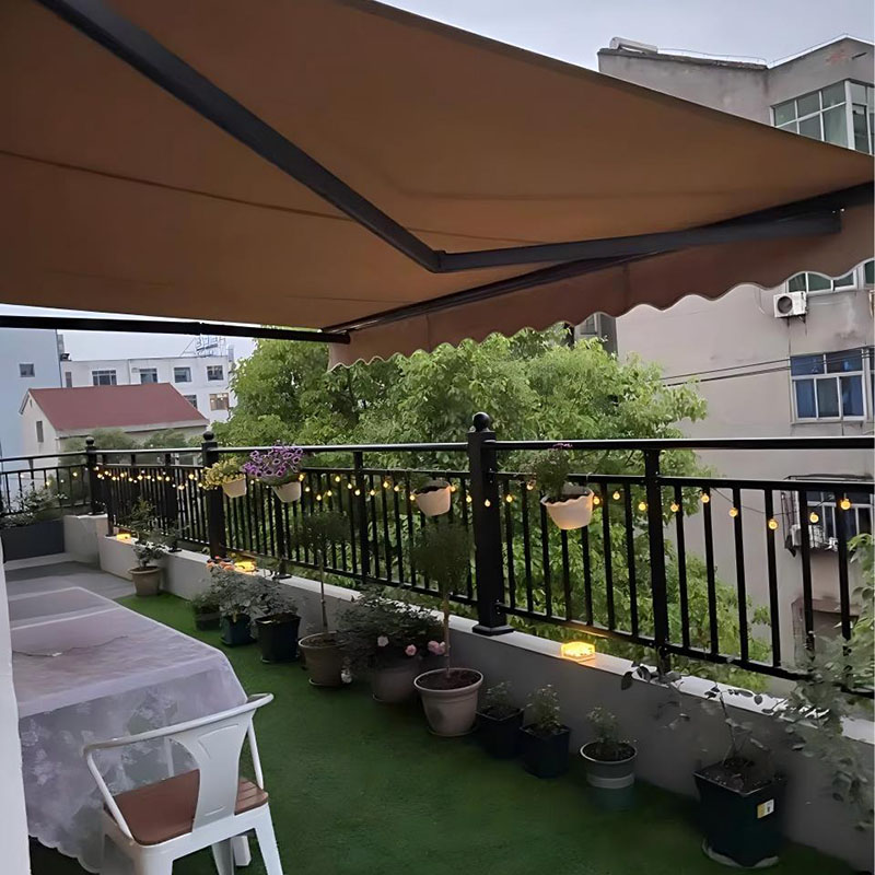 Mái hiên có thể thu vào có động cơ